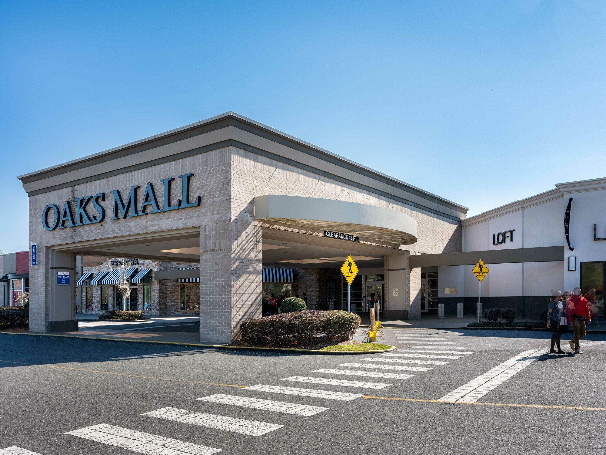 The Oaks Mall Spinoso Real Estate Group