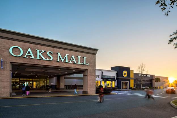 exterior of oaks mall