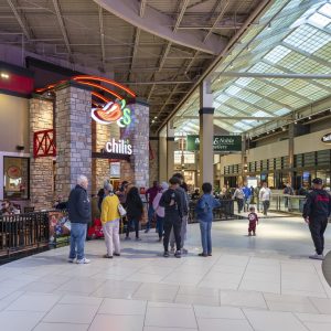 Interior Chilis_Yardhouse_BarnesNoble